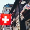 スイスの著名リゾート地、仮想通貨ビットコインでの納税が可能に