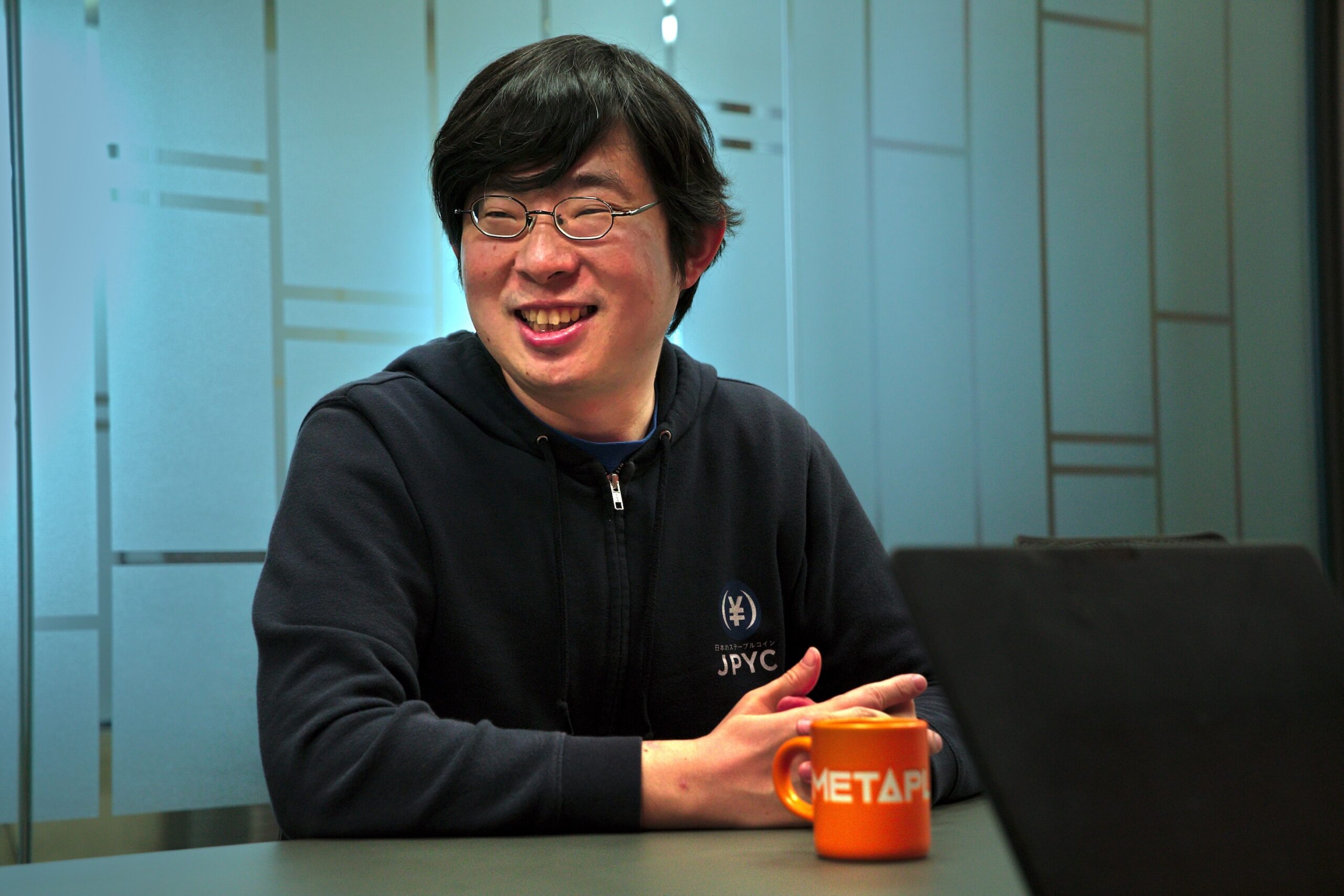 インタビューの様子