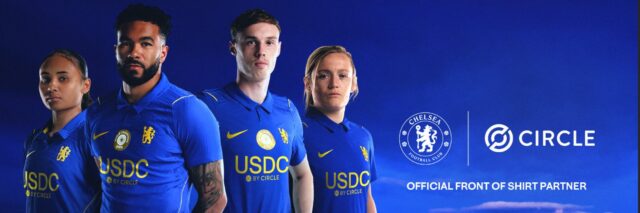 チェルシーFCのユニフォームにUSDC・サークルのロゴ