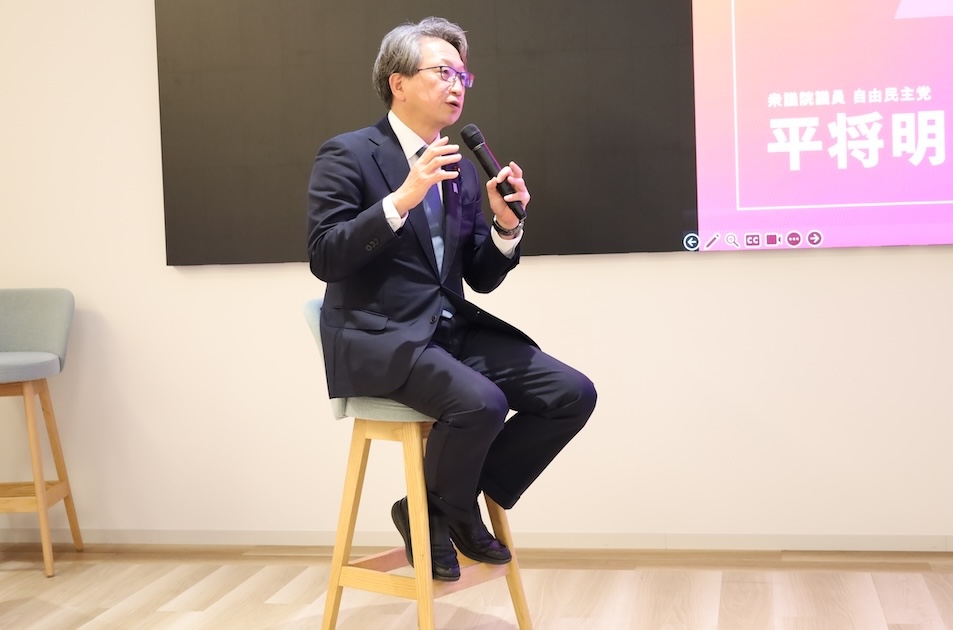 平将明氏とKDDI黒田千春氏の対談